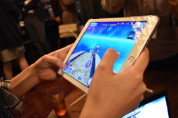 画像ギャラリー No.009のサムネイル画像 / プロデューサーのミニインタビューも公開! 加速度センサーを使用した「ローリングスフィア」のキックオフパーティをレポート