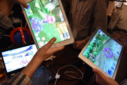 画像ギャラリー No.012のサムネイル画像 / プロデューサーのミニインタビューも公開! 加速度センサーを使用した「ローリングスフィア」のキックオフパーティをレポート