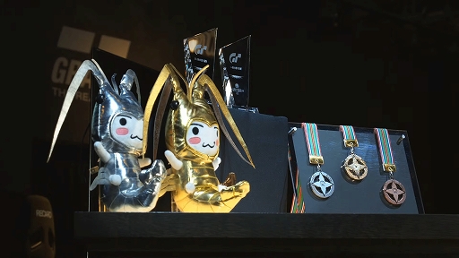 画像ギャラリー No.021のサムネイル画像 / 「全国都道府県対抗eスポーツ選手権 2021 MIE」の「グランツーリスモSPORT」部門レポート。一般を兵庫県代表,U18を滋賀県代表が制する