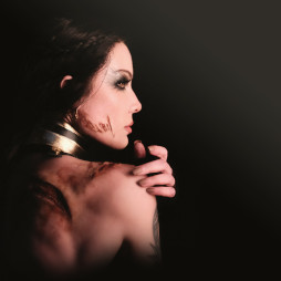 画像ギャラリー No.005のサムネイル画像 / ホールジー氏とBTSのSUGA氏がコラボした楽曲“Lilith (Diablo IV Anthem)”のMV公開。本日発売された「ディアブロ IV」のテーマソング