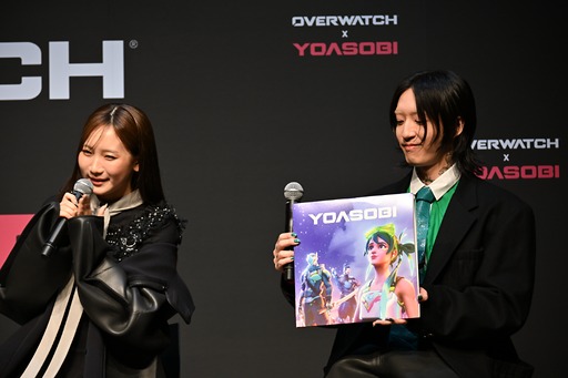 画像ギャラリー No.025のサムネイル画像 / 「オーバーウォッチ」×「YOASOBI」コラボは7月1日開幕。Ayaseさん，ikuraさんがゲスト登場した発表会をレポート
