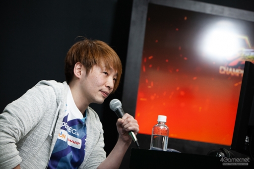 画像ギャラリー No.005のサムネイル画像 / 板橋ザンギエフ選手が盟友対決を制し戴冠。「TOPANGA CHAMPIONSHIP Season2」フォトレポートをお届け