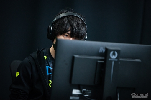 画像ギャラリー No.021のサムネイル画像 / 板橋ザンギエフ選手が盟友対決を制し戴冠。「TOPANGA CHAMPIONSHIP Season2」フォトレポートをお届け