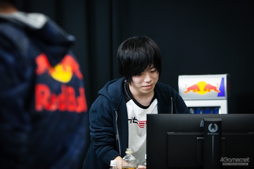 画像ギャラリー No.028のサムネイル画像 / 板橋ザンギエフ選手が盟友対決を制し戴冠。「TOPANGA CHAMPIONSHIP Season2」フォトレポートをお届け