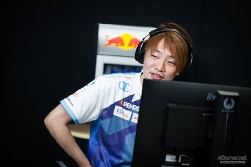 画像ギャラリー No.030のサムネイル画像 / 板橋ザンギエフ選手が盟友対決を制し戴冠。「TOPANGA CHAMPIONSHIP Season2」フォトレポートをお届け