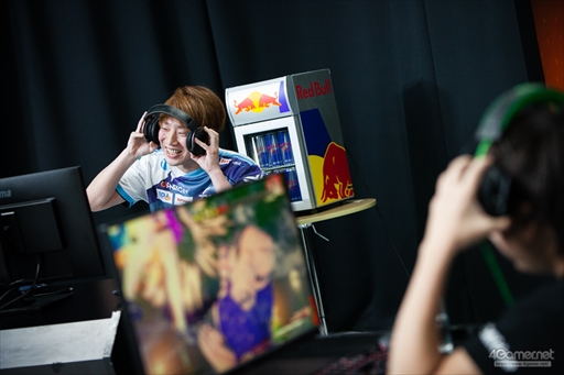 画像ギャラリー No.035のサムネイル画像 / 板橋ザンギエフ選手が盟友対決を制し戴冠。「TOPANGA CHAMPIONSHIP Season2」フォトレポートをお届け