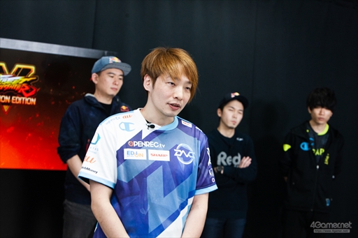 画像ギャラリー No.044のサムネイル画像 / 板橋ザンギエフ選手が盟友対決を制し戴冠。「TOPANGA CHAMPIONSHIP Season2」フォトレポートをお届け