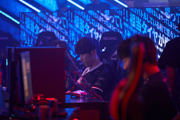 ꡼ No.056 | eݡйšRed Bull 5G 2022 FINALS׸ϴݡ