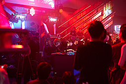 ꡼ No.112 | eݡйšRed Bull 5G 2022 FINALS׸ϴݡ