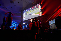 ꡼ No.125 | eݡйšRed Bull 5G 2022 FINALS׸ϴݡ