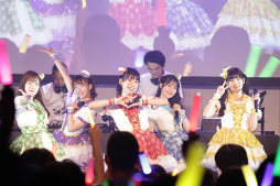 画像ギャラリー No.031のサムネイル画像 / 「ヘブバン」「消滅都市」「アナデン」ライブも大盛り上がり! 展示やライブで振り返る「ライトフライヤースタジオ10周年記念フェス」レポート