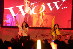 画像ギャラリー No.038のサムネイル画像 / 「ヘブバン」「消滅都市」「アナデン」ライブも大盛り上がり! 展示やライブで振り返る「ライトフライヤースタジオ10周年記念フェス」レポート