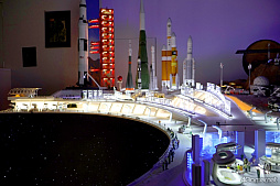 画像ギャラリー No.010のサムネイル画像 / 約2.5cmのミニチュアサイズになったセラフ部隊を見つけ出せ！　「ヘブバン」×「スモールワールズ」コラボレポート