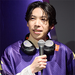 画像ギャラリー No.014のサムネイル画像 / 装着感と音質にこだわったゲーマー向けワイヤレスヘッドセット「JBL Quantum 950」など計3製品が国内発表