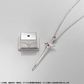 画像ギャラリー No.002のサムネイル画像 / 「ドラゴンクエスト ダイの大冒険」よりダイの剣をモチーフにしたシルバーネックレスが発売決定。予約受付中