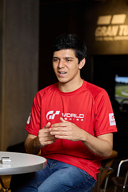 ꡼ No.002 | Υ󥿥ӥ塼ϥġꥹϡɤޤǸ¤˶ŤΤꥢȥСΡήɥɥ饤С롦¼ե饬ʹ