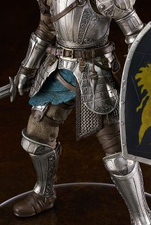 PS5版「Demon's Souls」のフリューテッドアーマーがフィギュア「POP UP PS5版「Demon's Souls」のフリューテッドアーマーがフィギュア「POP UP