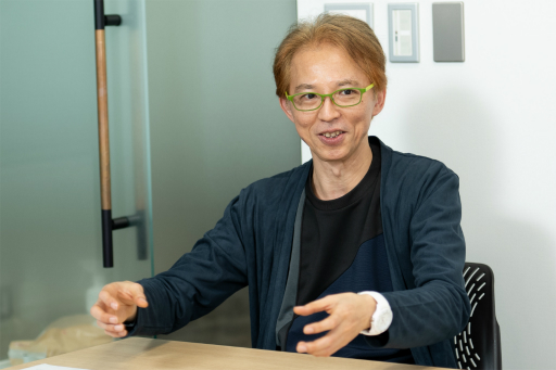 ꡼ No.021Υͥ / Υ󥿥ӥ塼ϡϵɱҷ6פʥʥꥪϡ̩ˤäޤ줿PȥɥåȤΥС볫ȯ΢äȤ