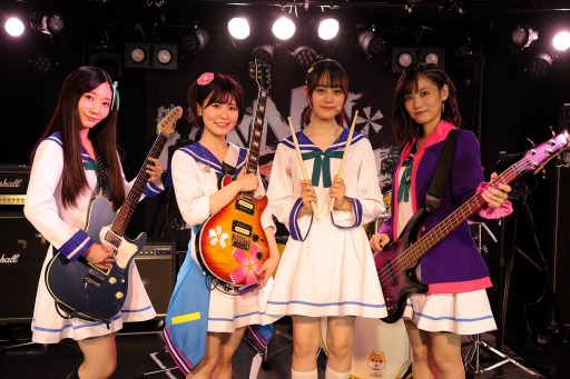 画像ギャラリー No.001のサムネイル画像 / イロドリミドリ LIVE'20「第一回 HaNaMiNa 定例会」の公式ライブレポートが公開