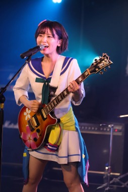 画像ギャラリー No.016のサムネイル画像 / イロドリミドリ LIVE'20「第一回 HaNaMiNa 定例会」の公式ライブレポートが公開