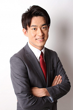 画像ギャラリー No.002のサムネイル画像 / ゲキサカによる「ウイイレ」大会の応援マネージャーに沢口愛華さんが就任