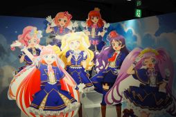 画像ギャラリー No.009のサムネイル画像 / 「ドリコラFes.〜アイカツ!シリーズ&プリティーシリーズ〜」企画展をレポート。夢のコラボが生んだやり取りがあまりにもエモかった