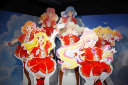 画像ギャラリー No.010のサムネイル画像 / 「ドリコラFes.〜アイカツ!シリーズ&プリティーシリーズ〜」企画展をレポート。夢のコラボが生んだやり取りがあまりにもエモかった