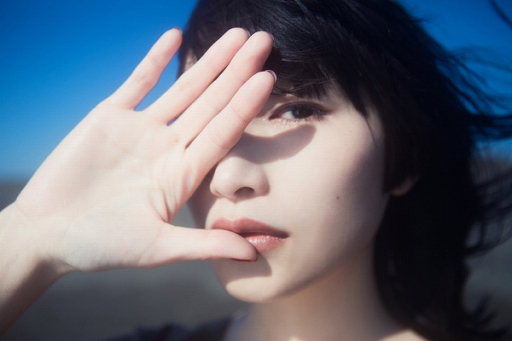 画像ギャラリー No.004のサムネイル画像 / 「三国志名将伝」,瑞葵(from UNIDTOS)さんが歌う主題歌のレコーディング映像が公開。Amazonギフトカードが当たるキャンペーンも