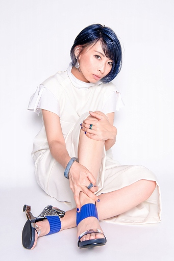 画像ギャラリー No.004のサムネイル画像 / 「三国志名将伝」で作詞,作曲を務めた草野華余子さんのインタビュー動画が公開