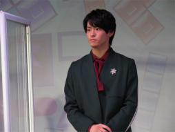 画像ギャラリー No.006のサムネイル画像 / 「ぷよぷよテトリス2」CM発表会レポート。川栄李奈さん,高野 洸さん,生見愛瑠さん,古坂大魔王さんの4人が対戦の楽しさをアピール