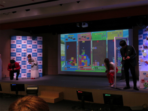 画像ギャラリー No.008のサムネイル画像 / 「ぷよぷよテトリス2」CM発表会レポート。川栄李奈さん,高野 洸さん,生見愛瑠さん,古坂大魔王さんの4人が対戦の楽しさをアピール