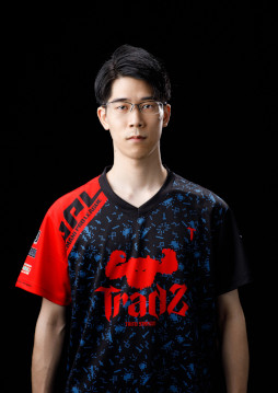 画像ギャラリー No.002のサムネイル画像 / プロチーム「TAITO STATION Tradz」,“SOUND VOLTEX”部門のアドバイザーにKIDS K氏ともってぃ氏が就任