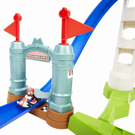 画像ギャラリー No.004のサムネイル画像 / 「マリオカート」のサーキットコースを再現した玩具が5月下旬より順次発売。スーパーキノコボタンなどのギミックを搭載