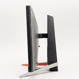 BenQの「MOBIUZ EX2710Q」は,人気の27型2560×1440ドットで画質も音質 BenQの「MOBIUZ EX2710Q」は,人気の27型2560×1440ドットで画質も音質