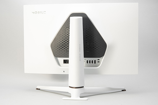 画像ギャラリー No.007のサムネイル画像 / 4Kでゲームするならディスプレイ? それともプロジェクタ? BenQの液晶「EX271U」とプロジェクタ「X3100i」で体験してみた【PR】