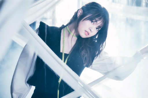 画像ギャラリー No.001のサムネイル画像 / 「ALTDEUS: BC」新規エピソードのテーマソングシンガーが鈴木このみさんに決定