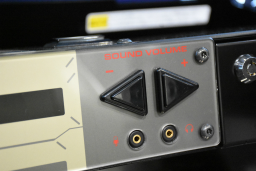 画像ギャラリー No.010のサムネイル画像 / 「機動戦士ガンダム 戦場の絆II」試遊レポート&プロデューサーインタビュー。開放型の新筐体で,MSによる迫力のバトルが展開