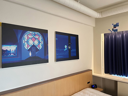 画像ギャラリー No.002のサムネイル画像 / 「アンリアルライフ」コラボルームがHOTEL ANTEROOM KYOTOに再登場。「太陽のしっぽ」の飯田和敏氏が出展する展覧会も実施