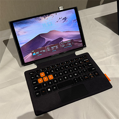 画像ギャラリー No.004のサムネイル画像 / 携帯型ゲームPC「ONEXPLAYER X1 Mini」の国内予約がスタート。Core Ultra搭載の小型PC「ONEXPLAYER M1」も登場