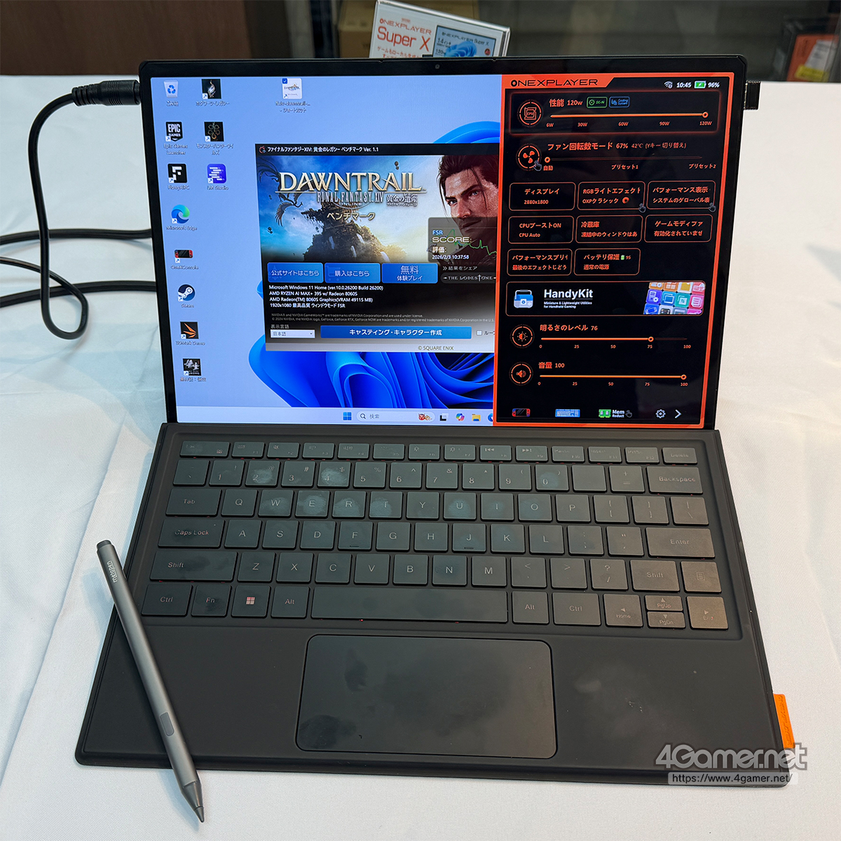 Ryzen AI Max＋ 395搭載のゲーマー向け2-in-1 PC「ONEXPLAYER Super X」が国内でお披露目。専用液冷ユニットの予約もスタート