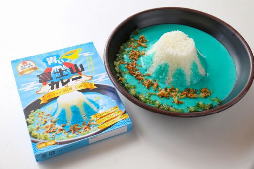 画像ギャラリー No.006のサムネイル画像 / ポッチャマと青いカレーの期間限定コラボ商品「プロジェクトポッチャマ・青い富士山カレー」が登場
