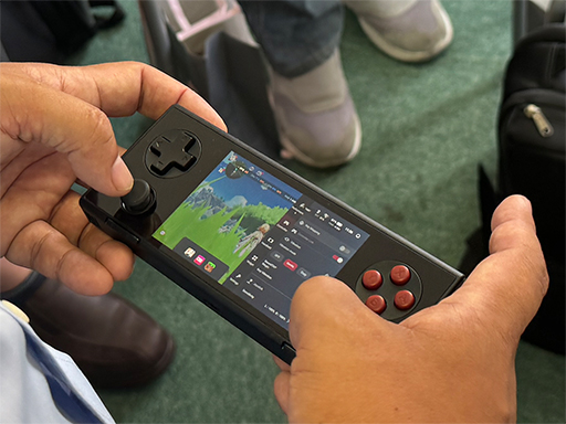 ꡼ No.003Υͥ / ܡߥӷAndroidൡAYANEO Pocket Microפιͽ󤬻Ϥޤ