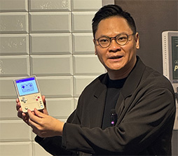 ���������꡼ No.002�Υ���ͥ������ / ���ӷ�Android�����ൡ�η����ǤȤʤ뤫��7��ͭ��EL����ܤ�����AYANEO Pocket EVO�פι���ͽ�󤬥�������