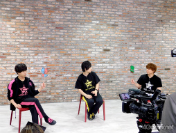 画像ギャラリー No.018のサムネイル画像 / 祝2周年「GOALOUS5」のお疲れ会潜入レポート! ケーキ作りからゲーム勝負まで見どころ満載