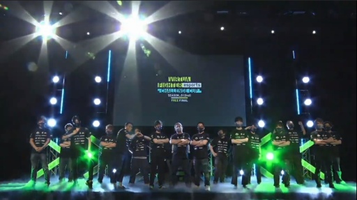 画像ギャラリー No.017のサムネイル画像 / バーチャファイター初のプロ選手が誕生。「Virtua Fighter esports CHALLENGE CUP SEASON_0 【2nd】FINAL」レポート