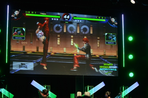 画像ギャラリー No.033のサムネイル画像 / バーチャファイター初のプロ選手が誕生。「Virtua Fighter esports CHALLENGE CUP SEASON_0 【2nd】FINAL」レポート