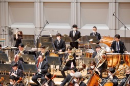 画像集#013のサムネイル/「『聖剣伝説』30th Anniversary Orchestra Concert」レポート。ホール内の空気を震わせる生の音楽が，聴衆を魅了した