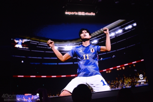 画像ギャラリー No.020のサムネイル画像 / 「eFootball 2023」に日本代表の最新ユニフォームを着用した選手たちが登場。久保建英選手がリモートで出演した発表会の現地レポートをお届け