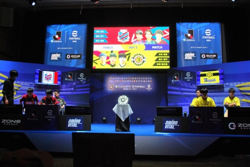 ꡼ No.001 | J꡼KONAMIˤ륯йeݡeJ꡼ eFootball 2022ס̳ƻ󥵥ɡ컥ڤ40֤ĺ