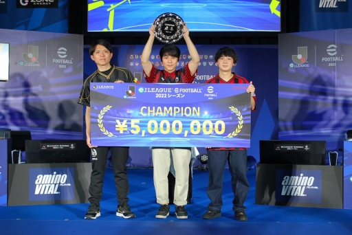 ꡼ No.018 | J꡼KONAMIˤ륯йeݡeJ꡼ eFootball 2022ס̳ƻ󥵥ɡ컥ڤ40֤ĺ